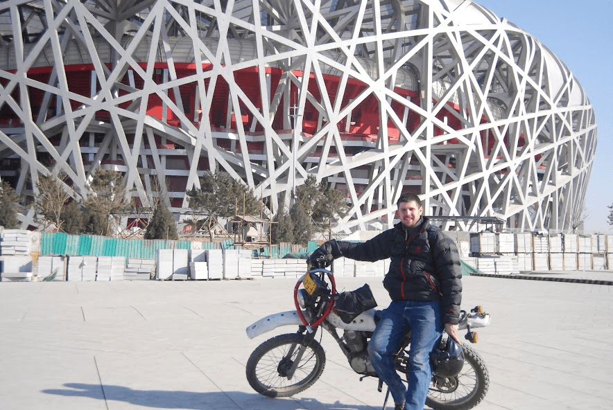 2007年正在建设中的北京国家体育场